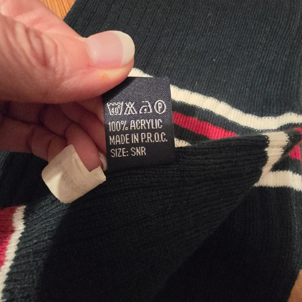 England Scarf‎ Logo 56